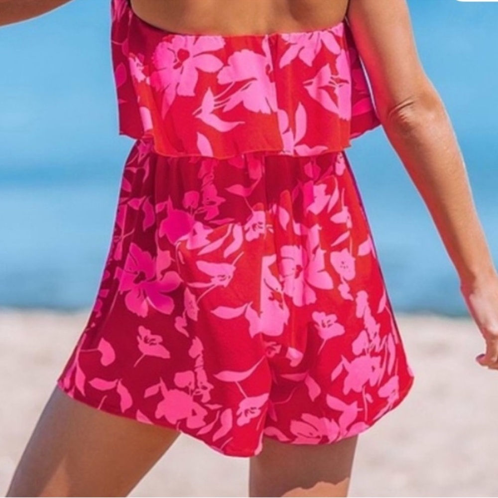 NWT Cupshe Red and Pink Floral Sleeveless Romper - Size XS